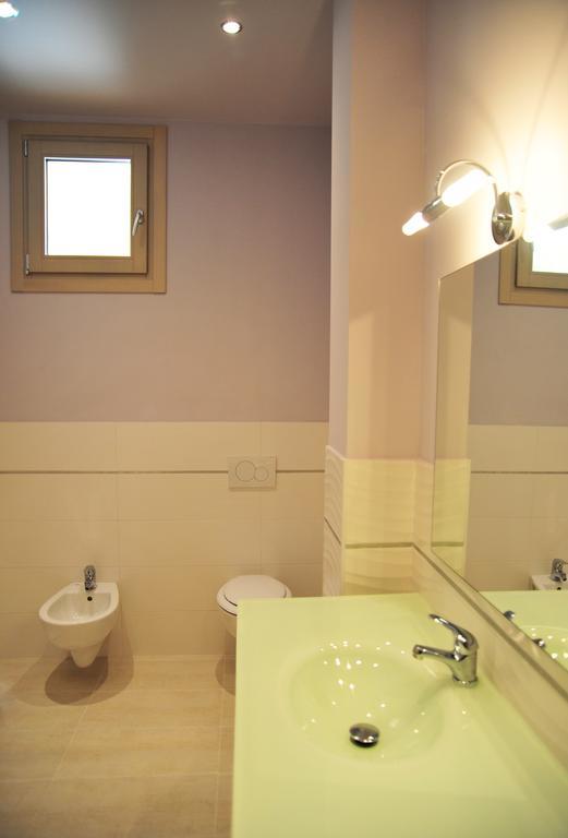 Agriturismo Le Fontane Sale Marasino Room photo